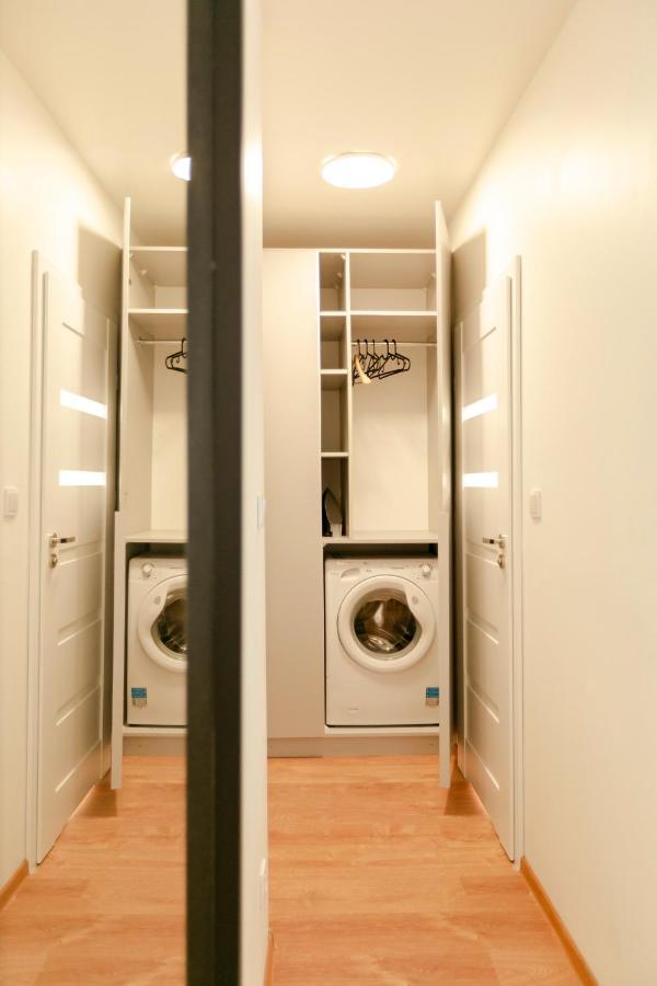 Jana Pawla II 36 - Bezplatny Podziemny Garaz - Free Parking - W Pelni Wyposazone Studio - Better Rental Varsavia Esterno foto