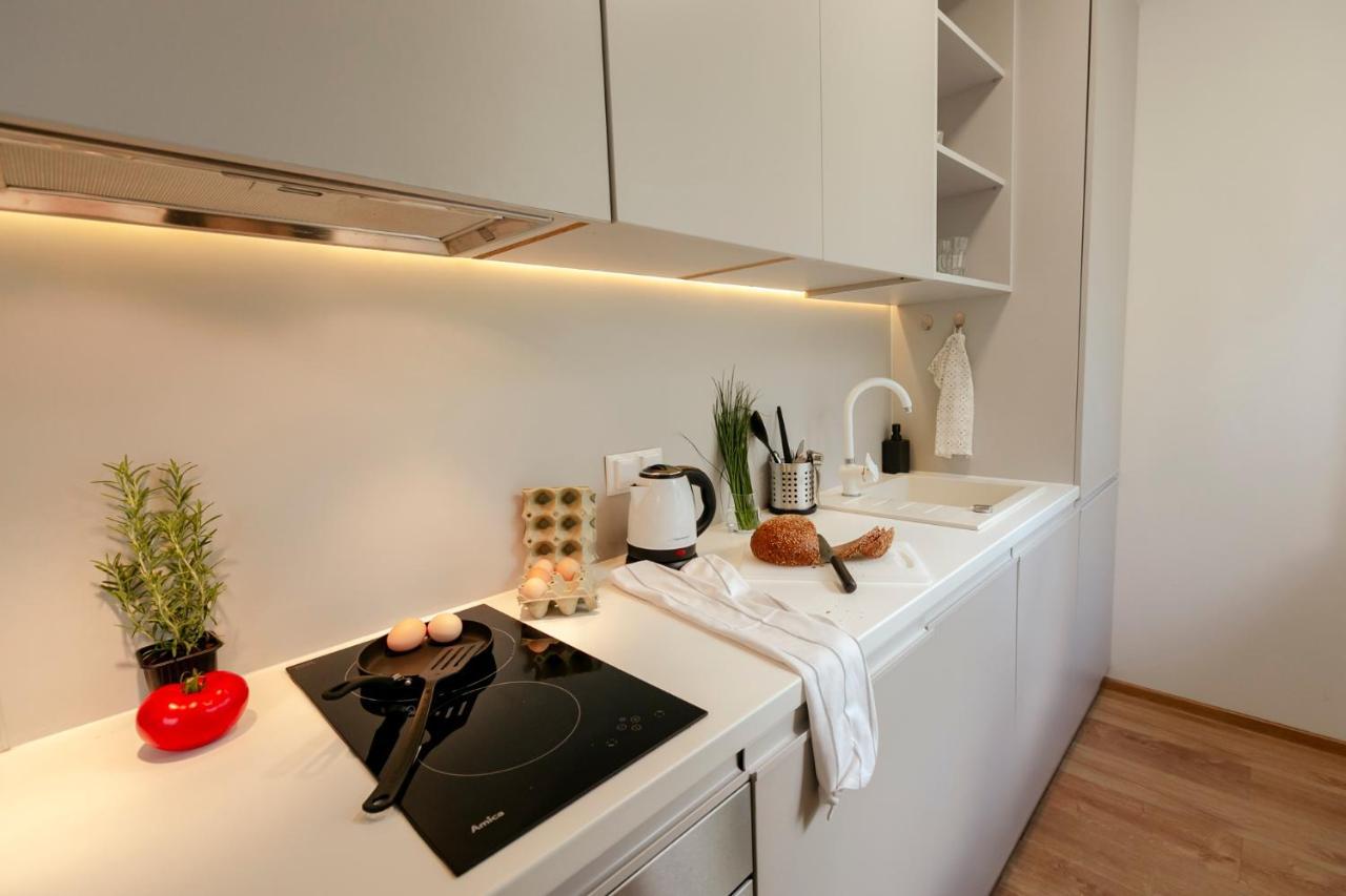 Jana Pawla II 36 - Bezplatny Podziemny Garaz - Free Parking - W Pelni Wyposazone Studio - Better Rental Varsavia Esterno foto